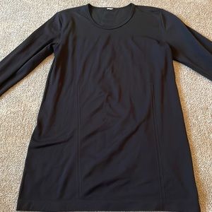Fabletics stretch running shirt